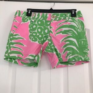 Lilly Pulitzer womens pink pout flemenco pineapple the Callahan 5” shorts 2